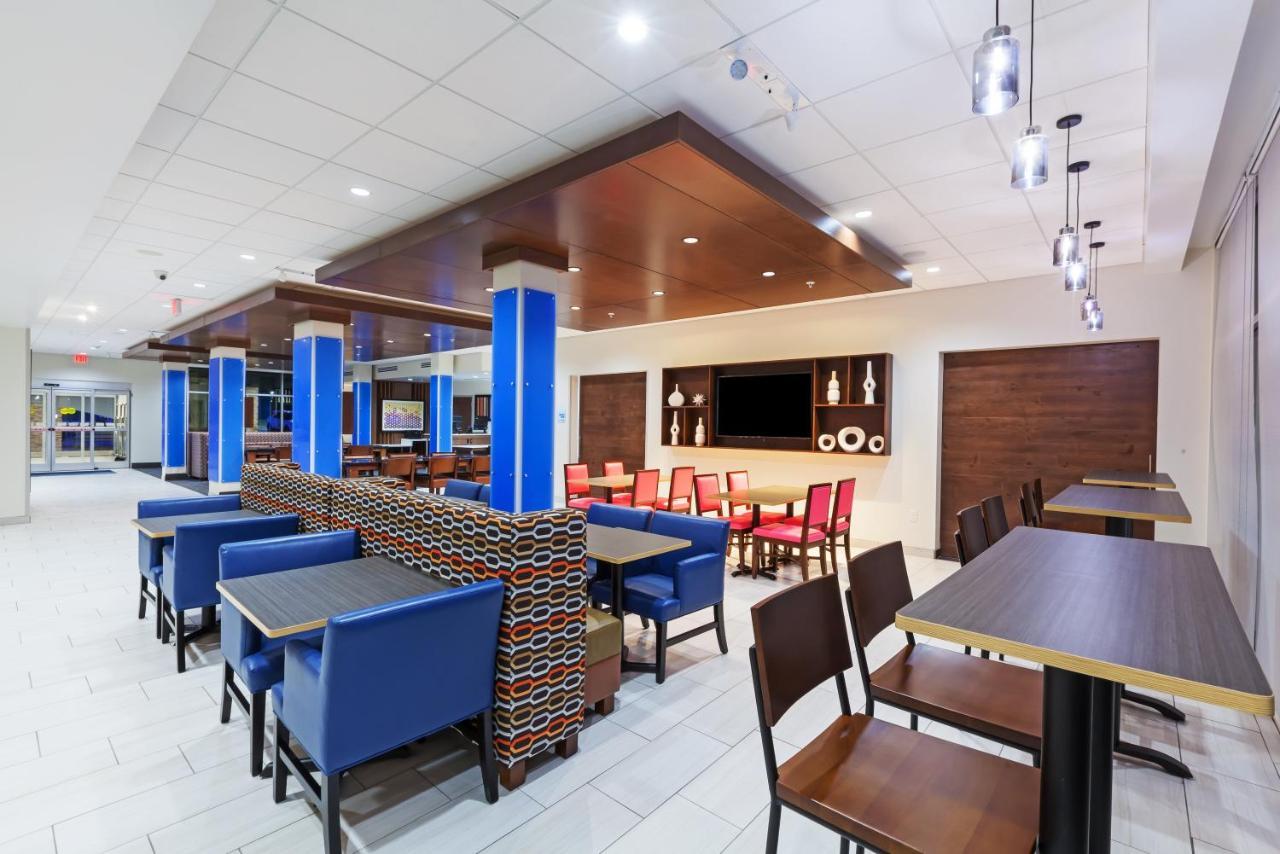 Holiday Inn Express & Suites Tulsa South - Woodland Hills By Ihg Extérieur photo